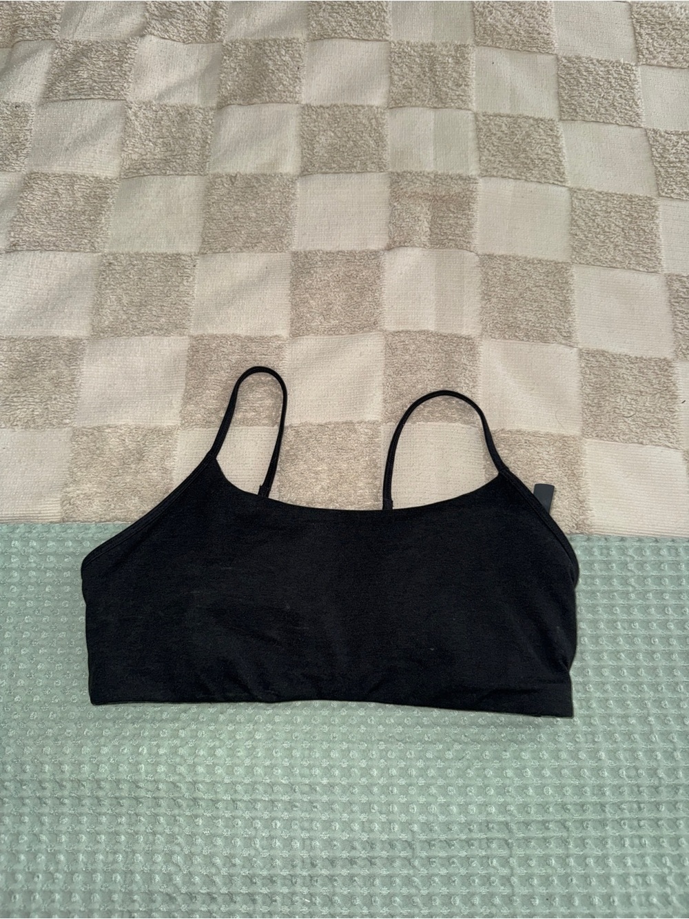 NWOT Vuori AllTheFeels Bra size L
